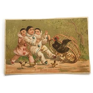 Antique French Trade Card – Pierrot & Hen Scene – 19th Century Comic Illustration – Vintage Ephemera Collectible