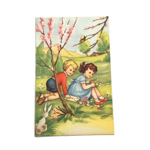Carte postale vintage des années 50 - Enfants jouant au printemps, illustration néerlandaise