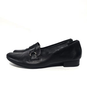 Mocassins vintage em couro legítimo preto com fivelas, tamanho EU 39 / UK 7.5 / US 9.5, mocassins clássicos, em couro macio.
