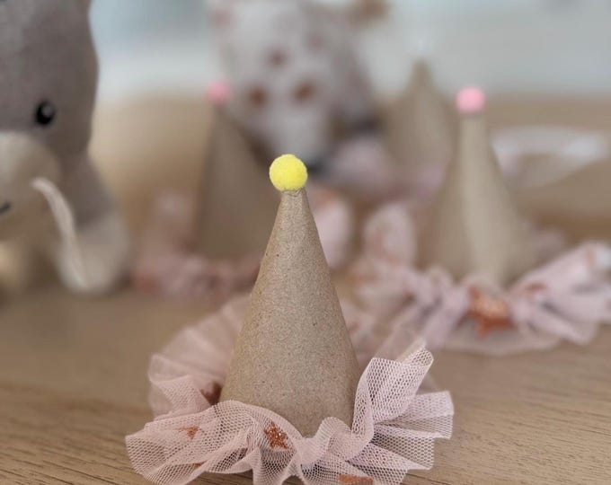 Featured listing image: Star Birthday Mini Party Hats - Pack of 3