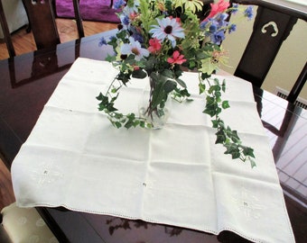WHITE LINEN TABLECLOTH, Table Topper or Luncheon Cloth wiith Embroidery and Pulled Thread work