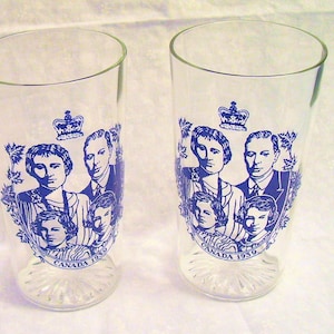 PRINCESSES ELIZABETH  and MARGARET Canada 1939 with King George and Queen Elizabeth