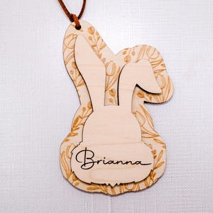 Étiquettes de panier de Pâques, étiquette de nom en forme de lapin de panier de Pâques, étiquette de panier de Pâques personnalisée, étiquette de lapin, étiquette en bois double couche, décoration de printemps de Pâques