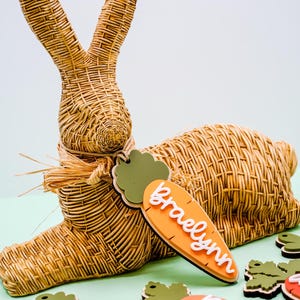 Étiquette de panier de Pâques carottes, étiquette de lapin de Pâques, étiquette de Pâques avec nom personnalisé, étiquette de panier de Pâques personnalisée, décoration printanière, étiquette de lapin de Pâques personnalisée