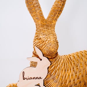 Étiquettes de panier de Pâques, étiquette de lapin de panier de Pâques, étiquette de panier de Pâques personnalisée, étiquette florale en forme d'oeuf, décoration florale de printemps de Pâques en bois