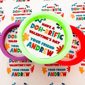 Stickers Saint-Valentin DOH - Étiquettes autocollantes rondes DOH-RRIFIC personnalisées pour la Saint-Valentin - Saint-Valentin pour l&#39;école
