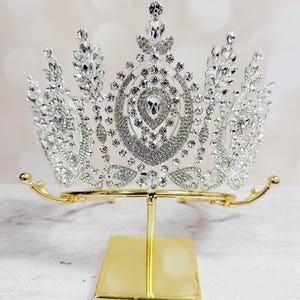 Silver Princess Tiara Handmade Clear Rhinestone Wedding Tiara Customize Color Wedding Gift for Her Queen Crown Birthday Gifts with Comb
