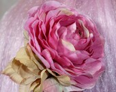 vintage rose pink flower hair clip, pin up, burlesque