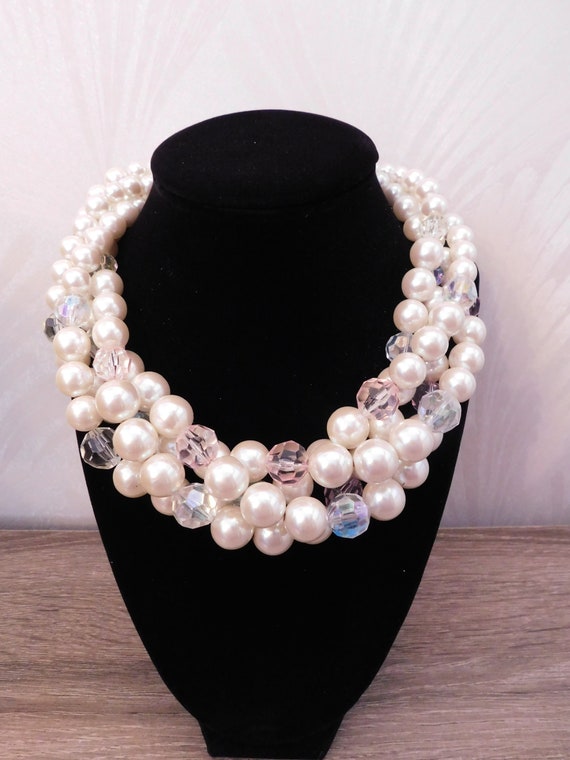 Pearl Statement Necklace 