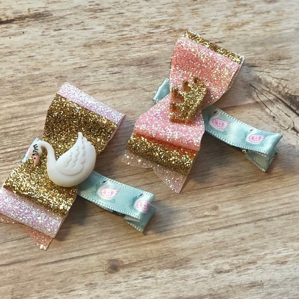 Swan Princess Hair Clip Set, Baby Girl Alligator Non Slip Clippies, Glitter Bow, First Birthday Party Favors, white mint green shower gift