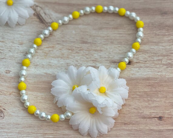 Faux Pearl Daisy Necklace Set | Earthbound Trading Co.