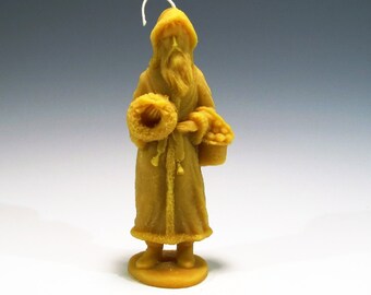 Beeswax Santa Candle: Apple Basket & Wreath, Honey Scented