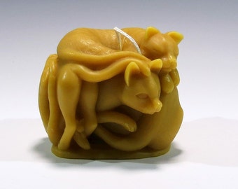 Beeswax Cat Candle: Natural Honey Scent, Cat Sculpture