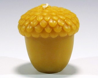 Beeswax Acorn Candle: Natural Woodland Decor