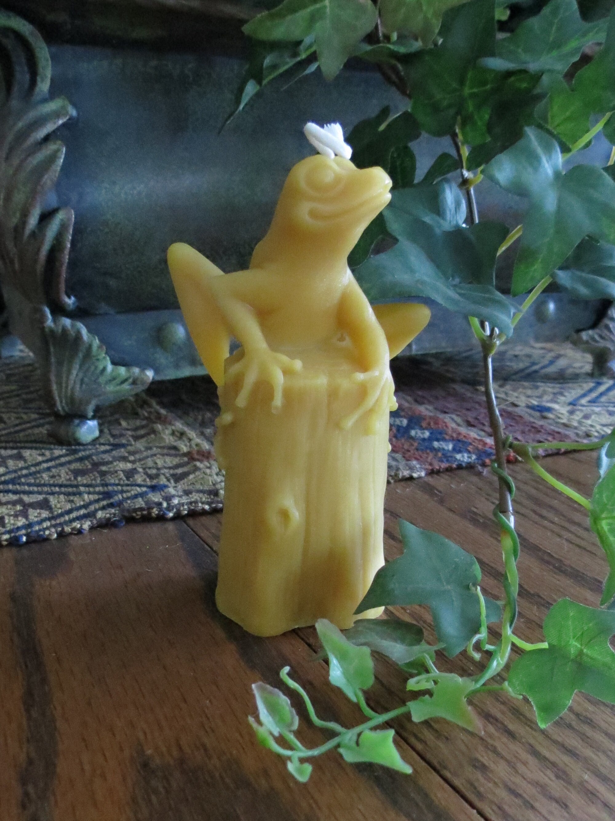 Beeswax Tree Frog Candle Frog on a Stump Candle Woodland Etsy