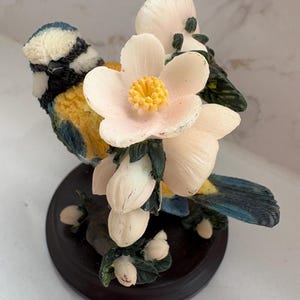 Vintage Oiseaux Hand Painted resin Blue Tit