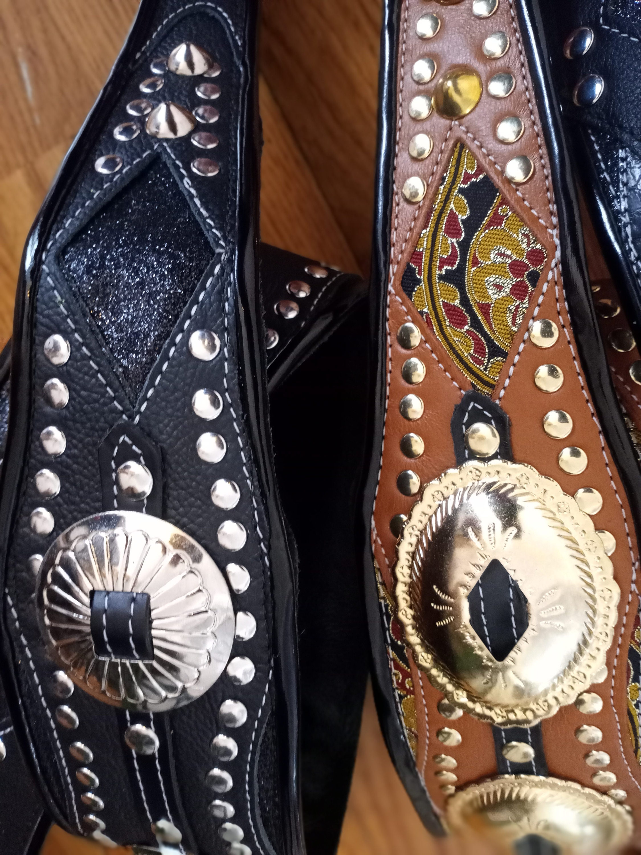 Jodi Head ジョディヘッド　ストラップ vintage gold値引不可 Jodi Head ジョディヘッド ビンテージ柄ストラップ#42黒 M 値引