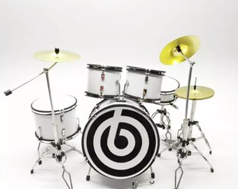 Miniatura de banda de K-Pop D6 Instruments: Batería y guitarra n.° 3