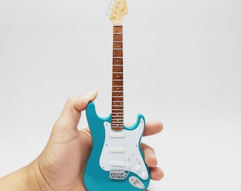 Miniature S-Style Electric Guitar Various Colours  1:4 Scale – Mahogany Wood Display Guitar