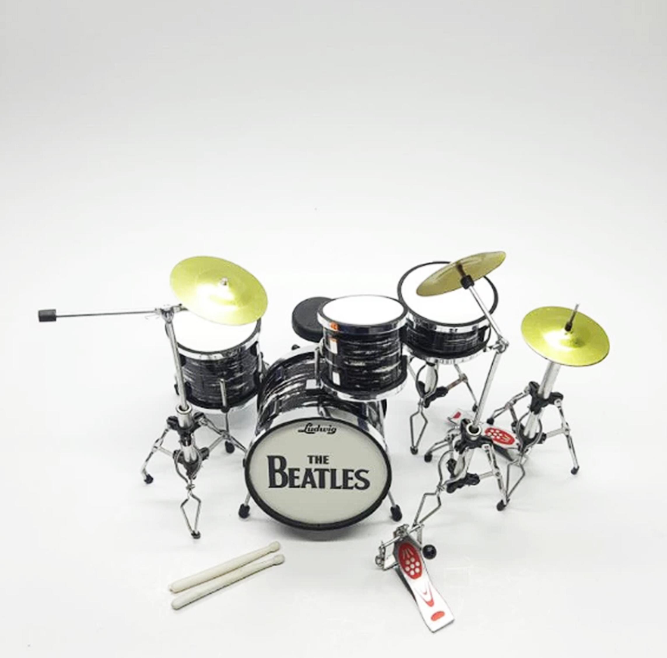 Beatles miniature instrument set - Etsy 日本