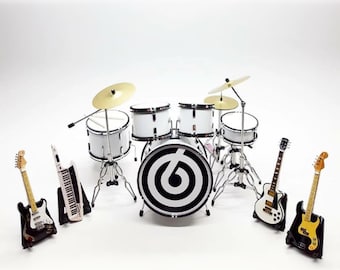 Miniature K-Pop Style Band D6 Instruments – Drum & Guitar Set  #1