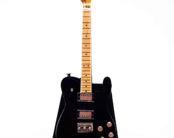 Guitarra en miniatura Serie Negra 1/12