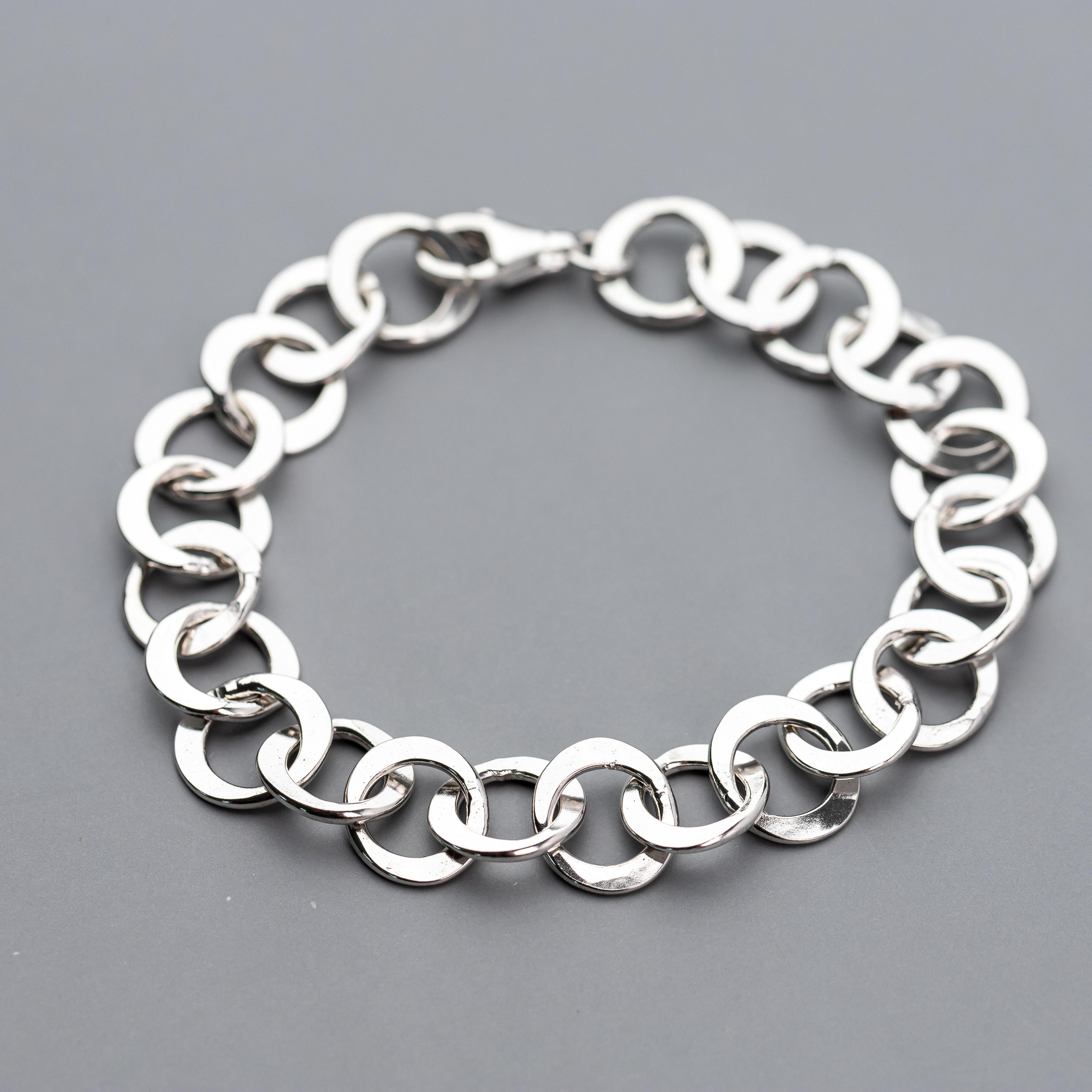 Hammered Argentium Sterling Silver Bracelet: Chunky Circle Link