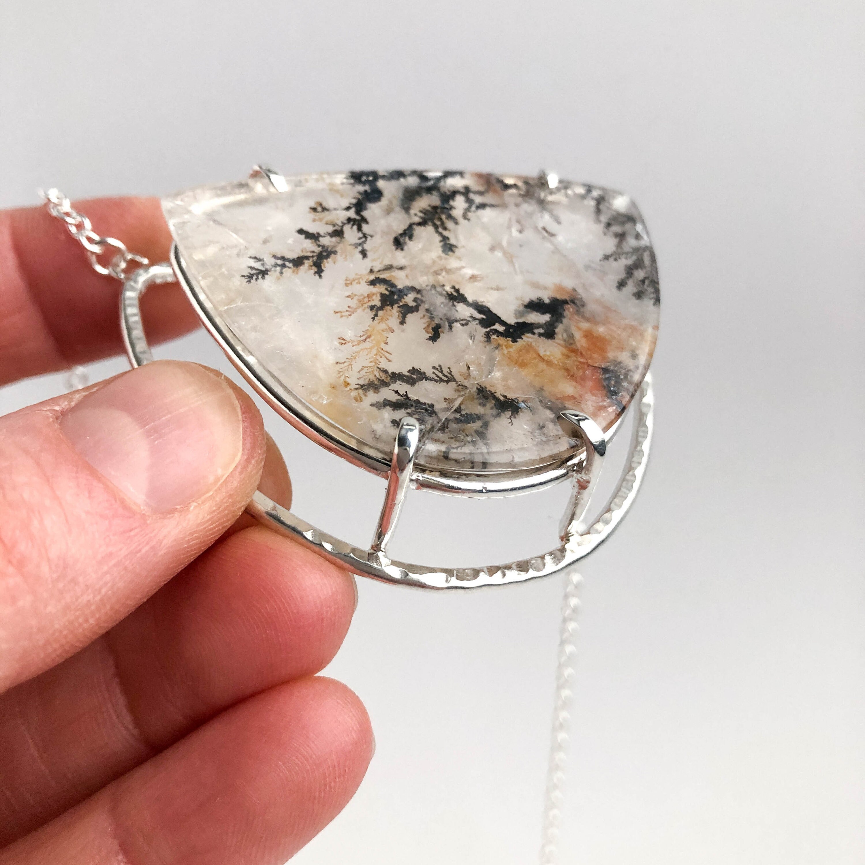 Quartz pendant necklace Clearance