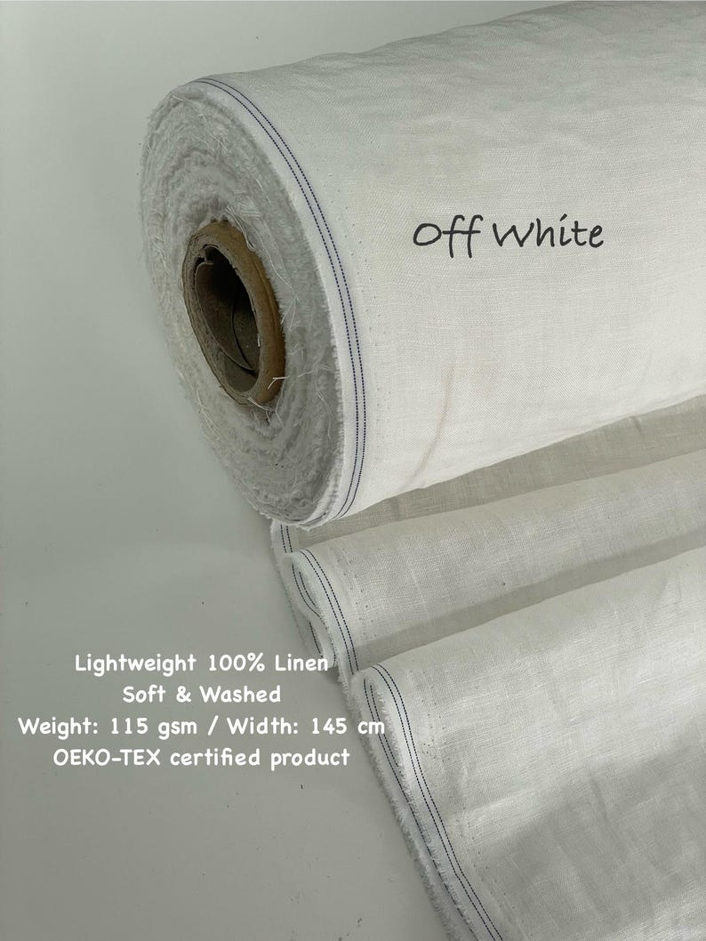 Puede incluir: Un rollo de tela de lino 100% blanquecina. La tela es ligera, suave y lavada. El ancho es de 145 cm. El texto "off white" est&aacute; escrito en la tela. La tela es un producto certificado OEKO-TEX.