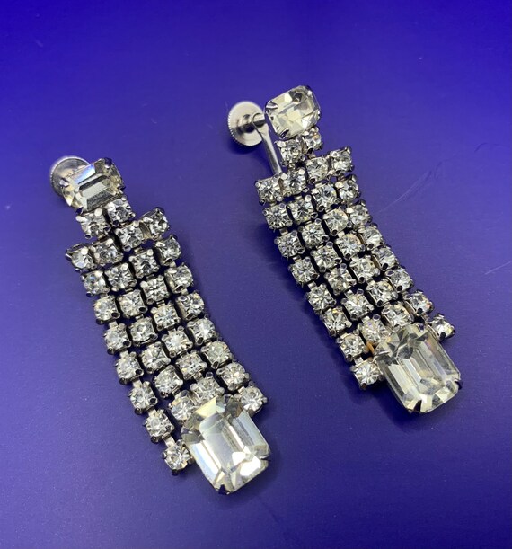 Breathtaking Signed Vintage Kramer Chandelier Ear… - image 4