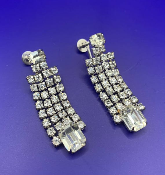 Breathtaking Signed Vintage Kramer Chandelier Ear… - image 3