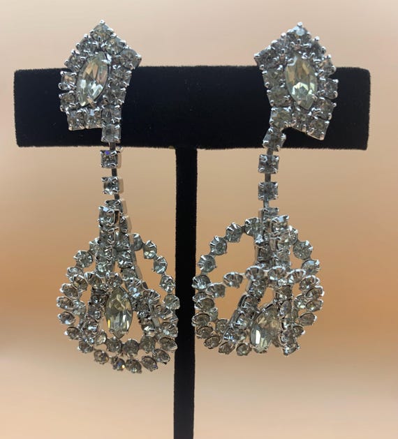 Vintage Rhinestone Chandelier Earrings: 1960s Sil… - image 4