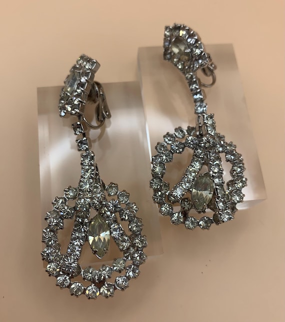 Vintage Rhinestone Chandelier Earrings: 1960s Sil… - image 1