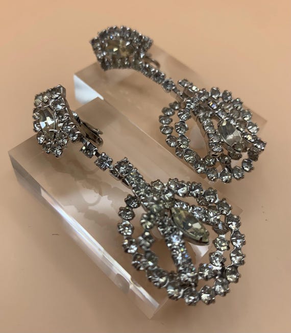 Vintage Rhinestone Chandelier Earrings: 1960s Sil… - image 2
