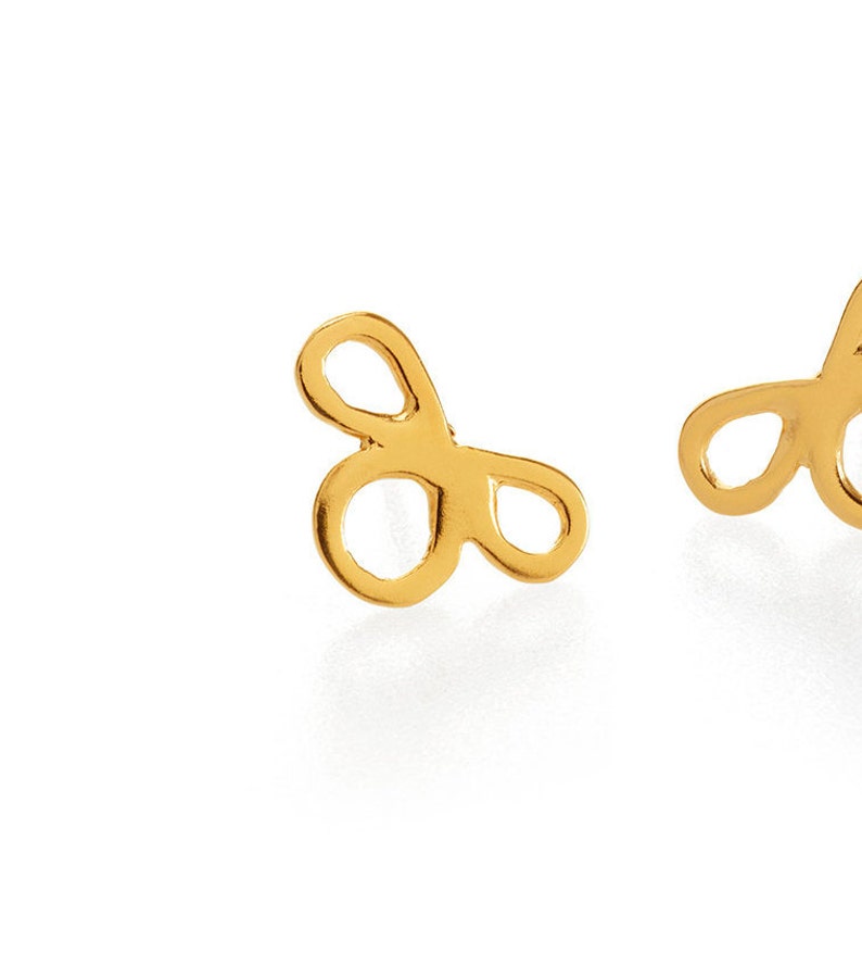 18k gold studs