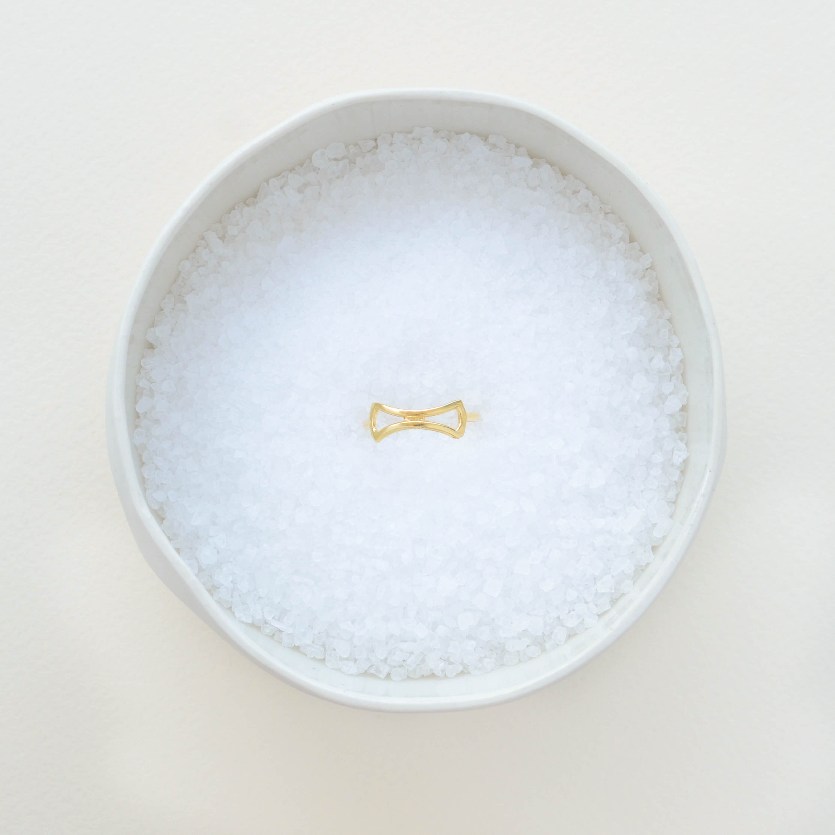 Dainty gold ring