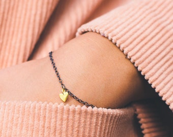 Pulsera de corazón de oro - joyería del corazón por Nama joyería hecha a mano