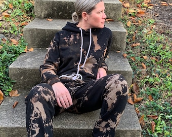 Reverse Tie-Dye Bleach Sweatshirt & Sweatpants Set • Tie Dye Jogger Set • Tie-Dye Bleached Active Sweatsuit • Tie-Dye Lounge Set