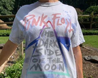 Camiseta tie-dye de Pink Floyd Dark Side of the Moon de inspiración vintage • Camiseta tie-dye de banda de rock de los años 70 • Camiseta de banda de rock de los años 60