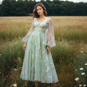 Fairy Prom dress, Green prom dress, fairycore dress, corset wedding dress, elven dress, prom dress ball gown, fairy ball gown