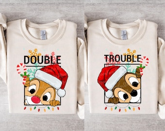 Chip & Dale Double Trouble Disney Natale PNG, Coppia, Vacanze di Natale Disney in famiglia PNG, Regali Chipmunks, Fattoria di alberi di Natale