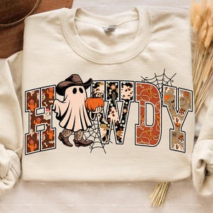 Ciao fantasma PNG, sublimazione di Halloween western, design per maglietta autunnale da cowboy, stagione spettrale retrò PNG, zucca autunnale rustica PNG