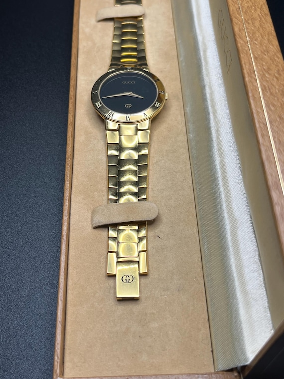 Gucci Watch - image 8