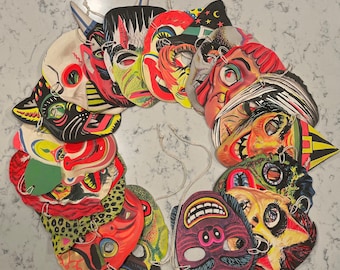 18 foot long Halloween garland of vintage masks