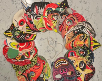 18 foot long Halloween garland of vintage masks