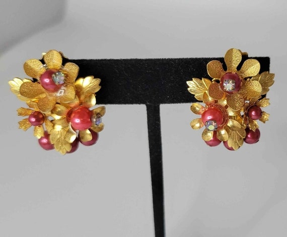 Beau Jewels Clip On Earrings - image 2