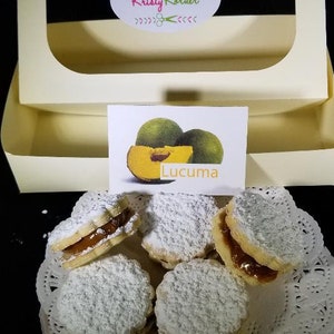 Alfajores with lucuma