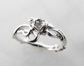 Rose Garden Ring in Silver