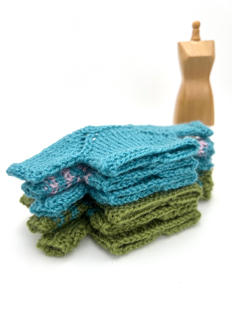 Frog's Spring Sweater, greens and blues, Easter image 8