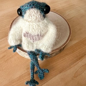 Knitted Frog, assorted colors, dotpebblesknits, as seen on Tiktok image 7